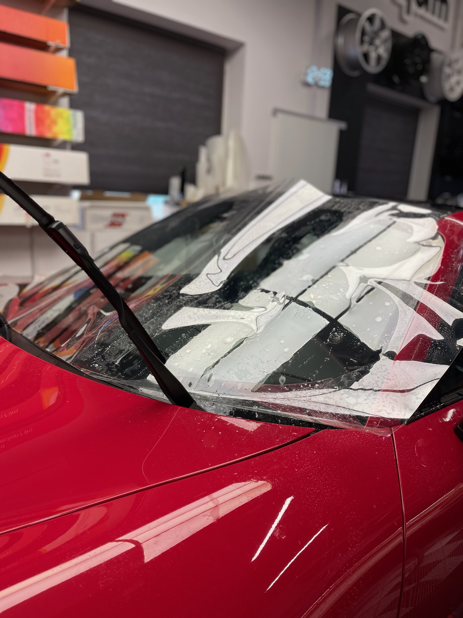 Autóüveg fóliázás